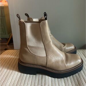 Sam Edelman Tan Booties Size 7